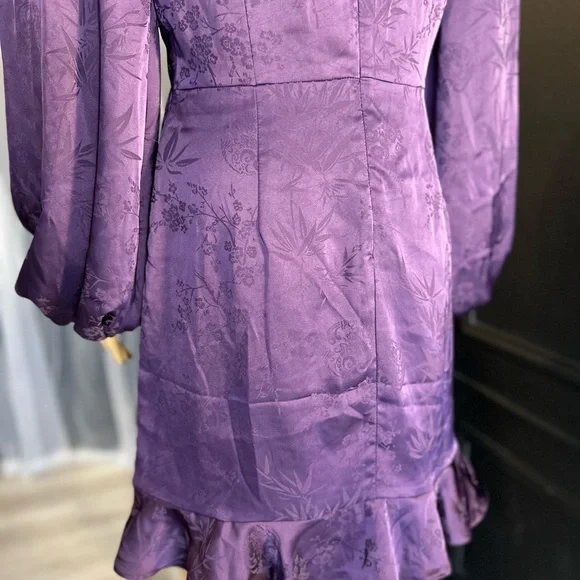 ASTR the label Long Sleeve Purple Dress with Cut-Out Design - Picture 8 of 8